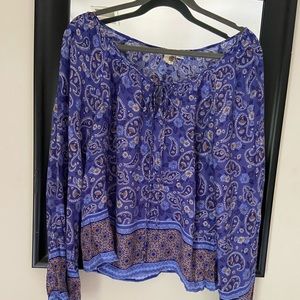 Francesca’s purple top